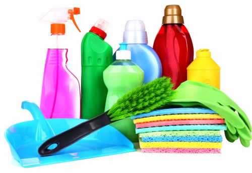Professional upholstery cleaning for a sofa in an SW4 home