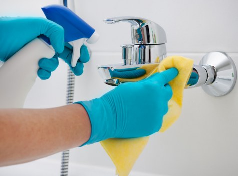 Detailed kitchen and bathroom cleaning in a Clapham flat